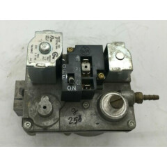 White Rodgers 36E24 203 gas valve Carrier EF32CW198A used #G258