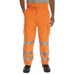 B-Seen Rail spec trousers c/w Knee pads, GO/RT 3279 Size - 40'' Regular