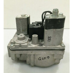 White-Rodgers 36E55 200 Carrier EF33CW199 Gas Valve used tested #G209
