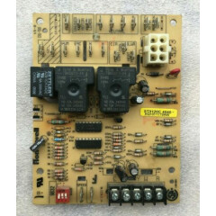 HONEYWELL ST9120C4040 Furnace Control Circuit Board HQ1011179HW used #P439