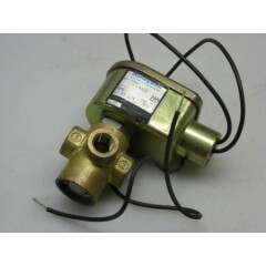 Skinner 3 way solenoid valve 1/4 NPT -24 VDC - 11/64 Orifice 30 PSI 714N3 2AN