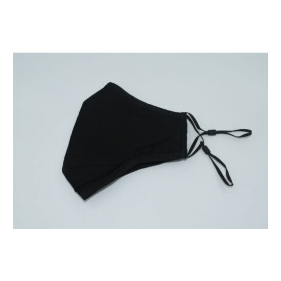 Reusable Face Mask with Filter Pocket and PM2.5 Filter Included image {3}