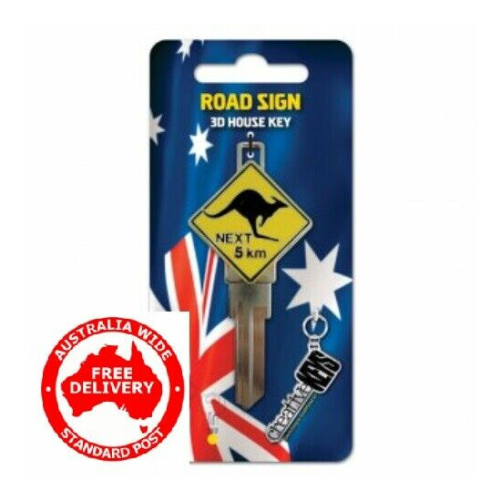 Iconic "Australia" Uncut House Keys Lockwood & Gainsborough - Limited Stock image {3}