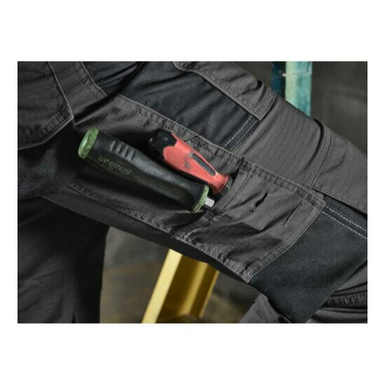 Dickies Pro Work Knee Pad Trousers DP1000 - FREE KNEE PAD & BELT SET image {9}