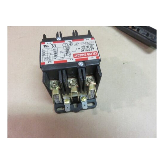 3 POLE ELECTRICAL CONTACTOR- A/C PART 24 volt coil LELAND FARADAY PART #LF33010 image {2}