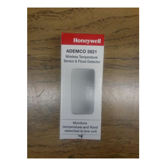 New Honeywell 5821 Wireless Temperature Sensor and Flood Detector. Free shipping image {1}