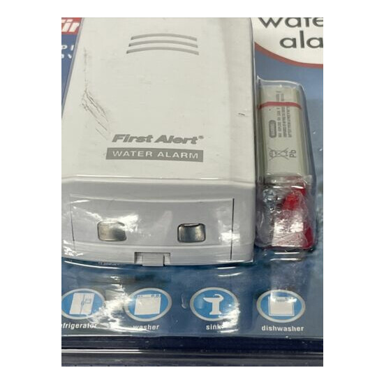 First Alert WA100 Battery Operated Water Alarm image {3}