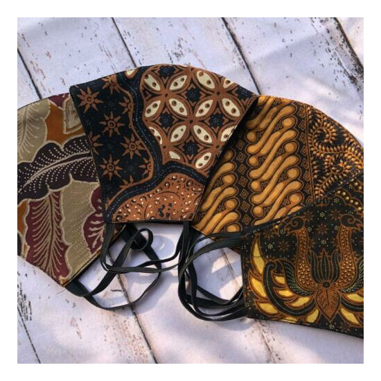 Indonesian Batik Face Mask - Cotton Mask - Hypoallergenic - Washable - 3 layers image {2}
