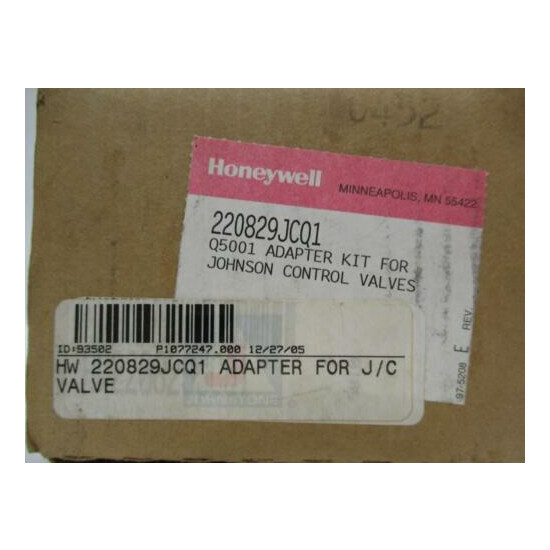 Honeywell 220829JCQ1 Q5001 Adapter Kit for Johnson Control Valve image {4}