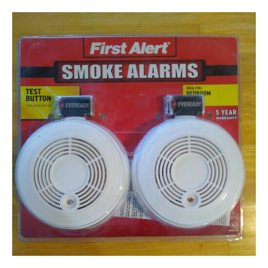 First Alert Smoke Alarm 2 Pack  image {1}