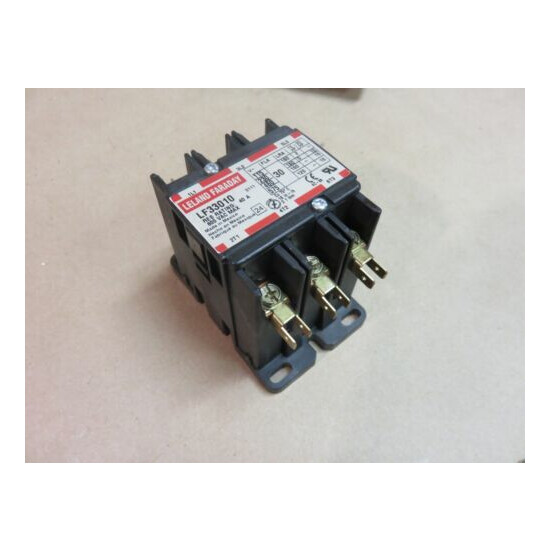 3 POLE ELECTRICAL CONTACTOR- A/C PART 24 volt coil LELAND FARADAY PART #LF33010 image {1}