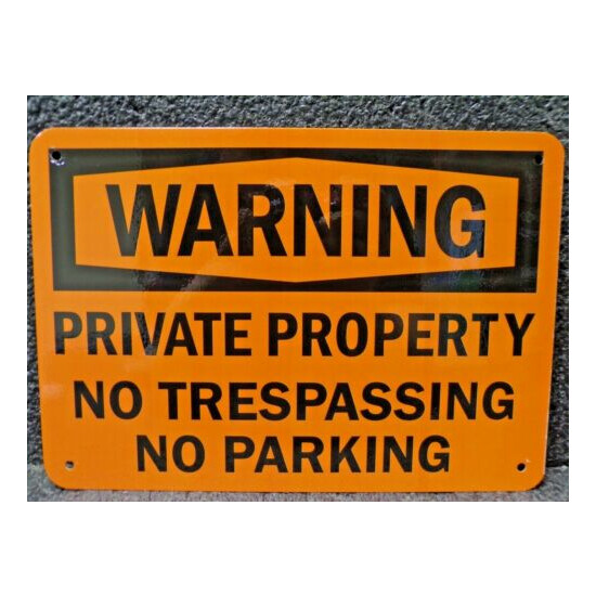 private property no trespassing sign image {1}