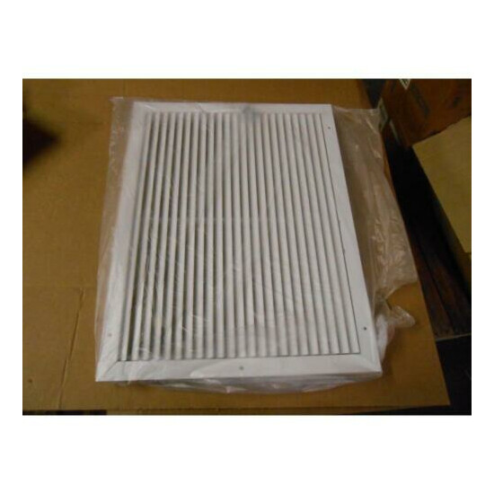 HART & COOLEY RH452418W 24" X 18" SIDEWALL GRILLE WHITE image {3}