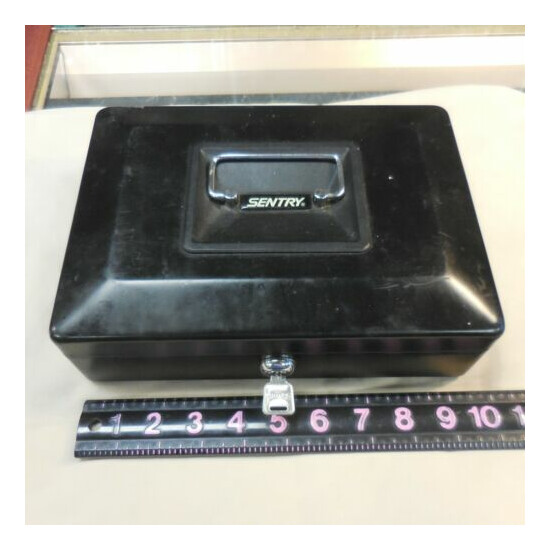 Vintage Sentry Safe Cash Box Locking Cash Box With Money Tray - Black  image {1}