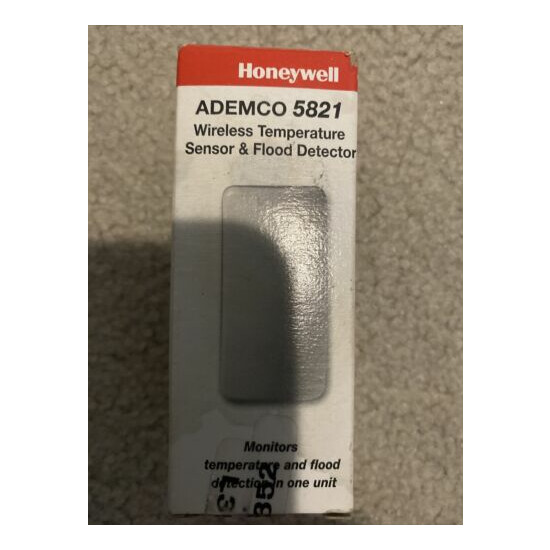 New Honeywell ADEMCO 5821 Wireless Temperature Sensor & Flood Detector image {1}