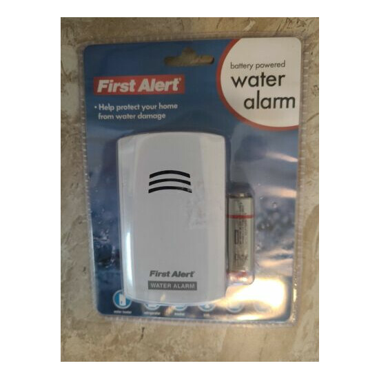 First Alert Battery Powered Water Alarm WA100 image {1}