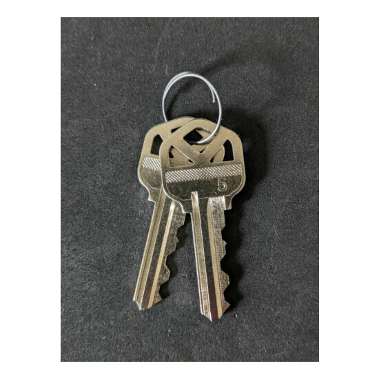 Kwikset KW1 Keys, 5-pin, Set of Two (2), Factory Pre-cut, Lock Rekey, SmartKey image {2}