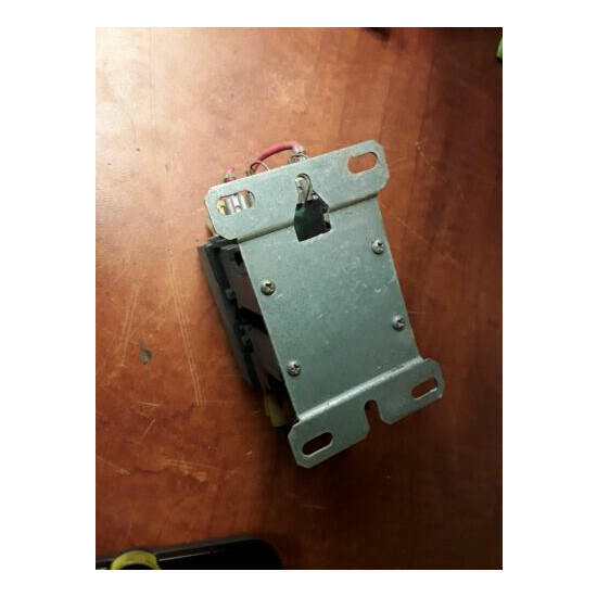 Products Unlimited Contactor 3100-30Q8527C2 image {3}