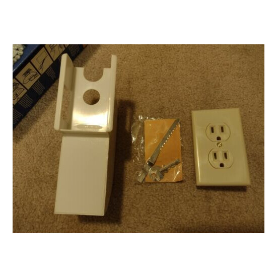 MONEY JEWELRY CASH ELECTRICAL OUTLET HIDDEN WALL SAFE image {3}