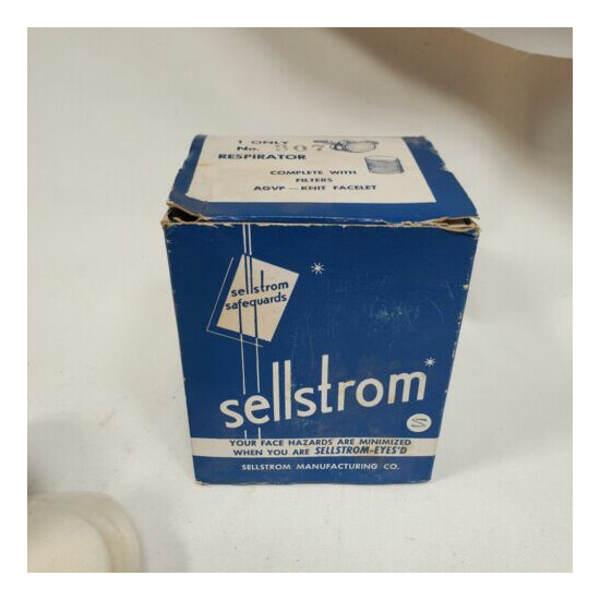 NOS VINTAGE SELLSTROM RESPIRATOR NO. 307 COMPLETE WITH FILTERS AGVP KNIT FACELET image {3}