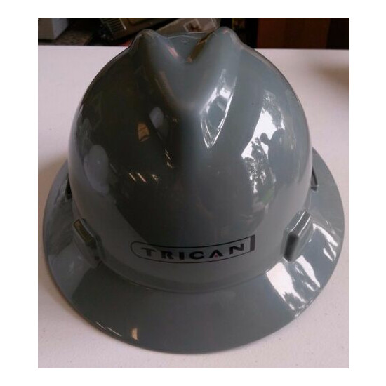 MSA V-Gard Full Brim TRICAN Hard Hat - Fas-Trac Suspension - Gray image {5}