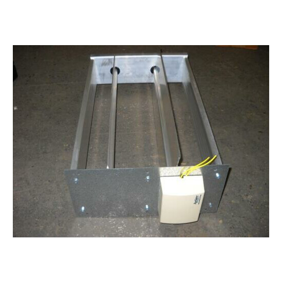 APRILAIRE 6747 20" X 12" SIDE MOUNT RECTANGULAR DAMPER FOR ZONE CONTROL SYSTEM image {1}