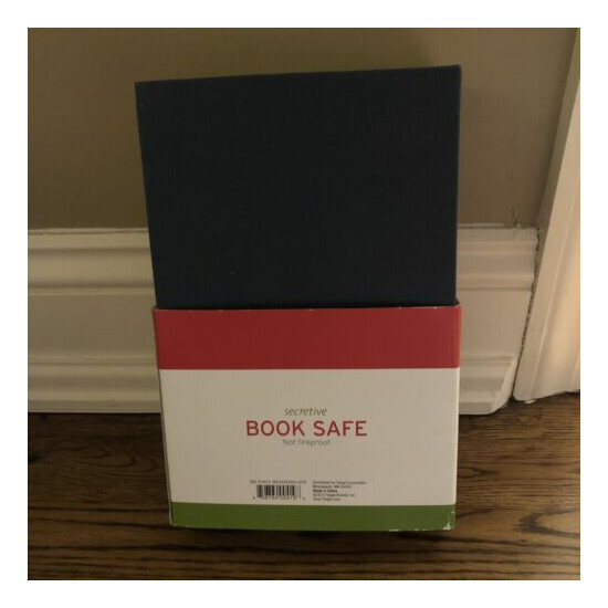 Promark Hidden Book Safe Locking w/ Key Hardcover Plastic Bookshelf image {2}