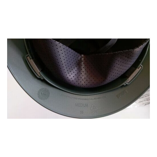 MSA V-Gard Full Brim TRICAN Hard Hat - Fas-Trac Suspension - Gray image {3}