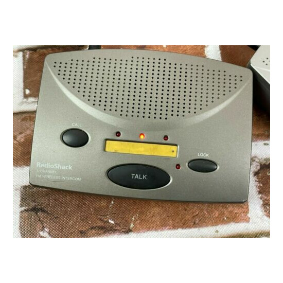 RadioShack Advance 3-Station FM Wireless Intercom System (43-3105) 2 Units image {2}