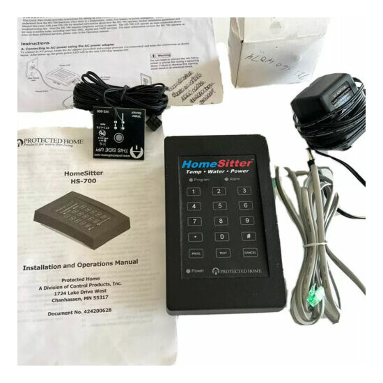 Protected Home HS-700 HomeSitter Water and Temperature Detector - Black image {1}